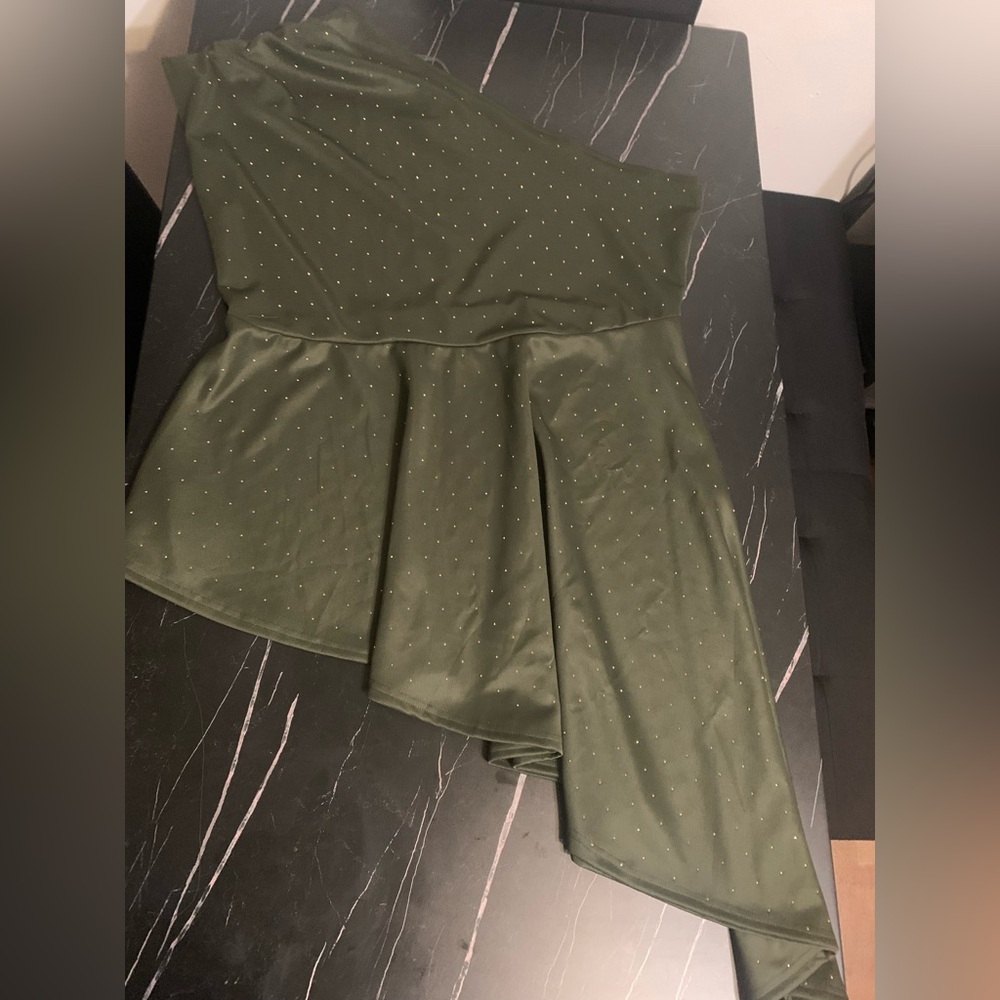One shoulder plus size asymmetrical top